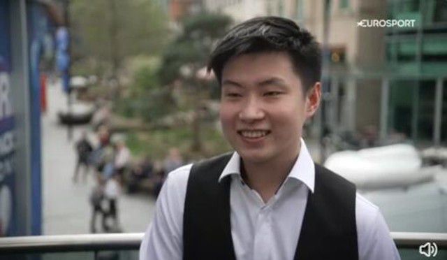 游丝燕尾鳟鱼